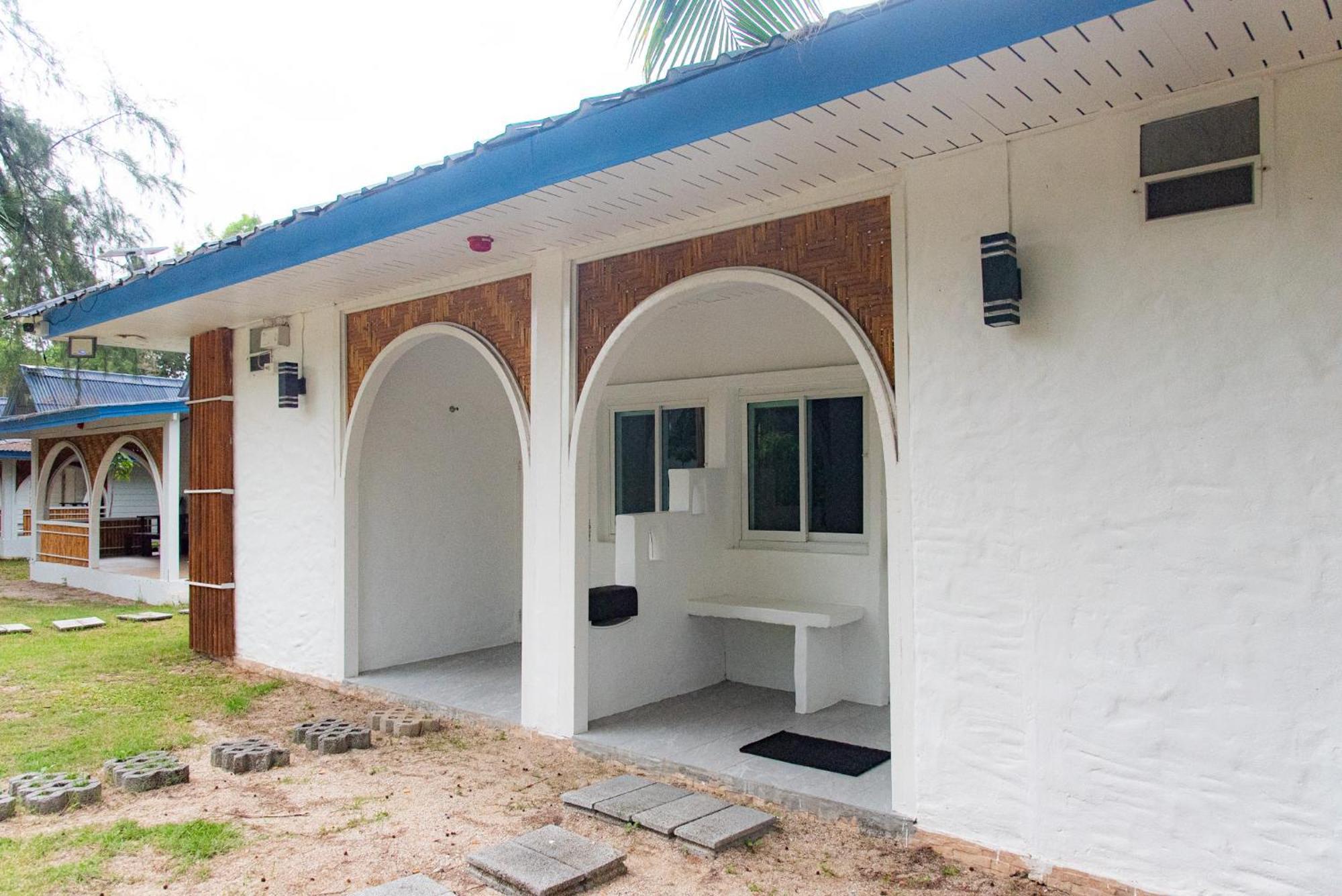 Pan Beachfront Resort Krabi Klong Muang Beach Exterior photo