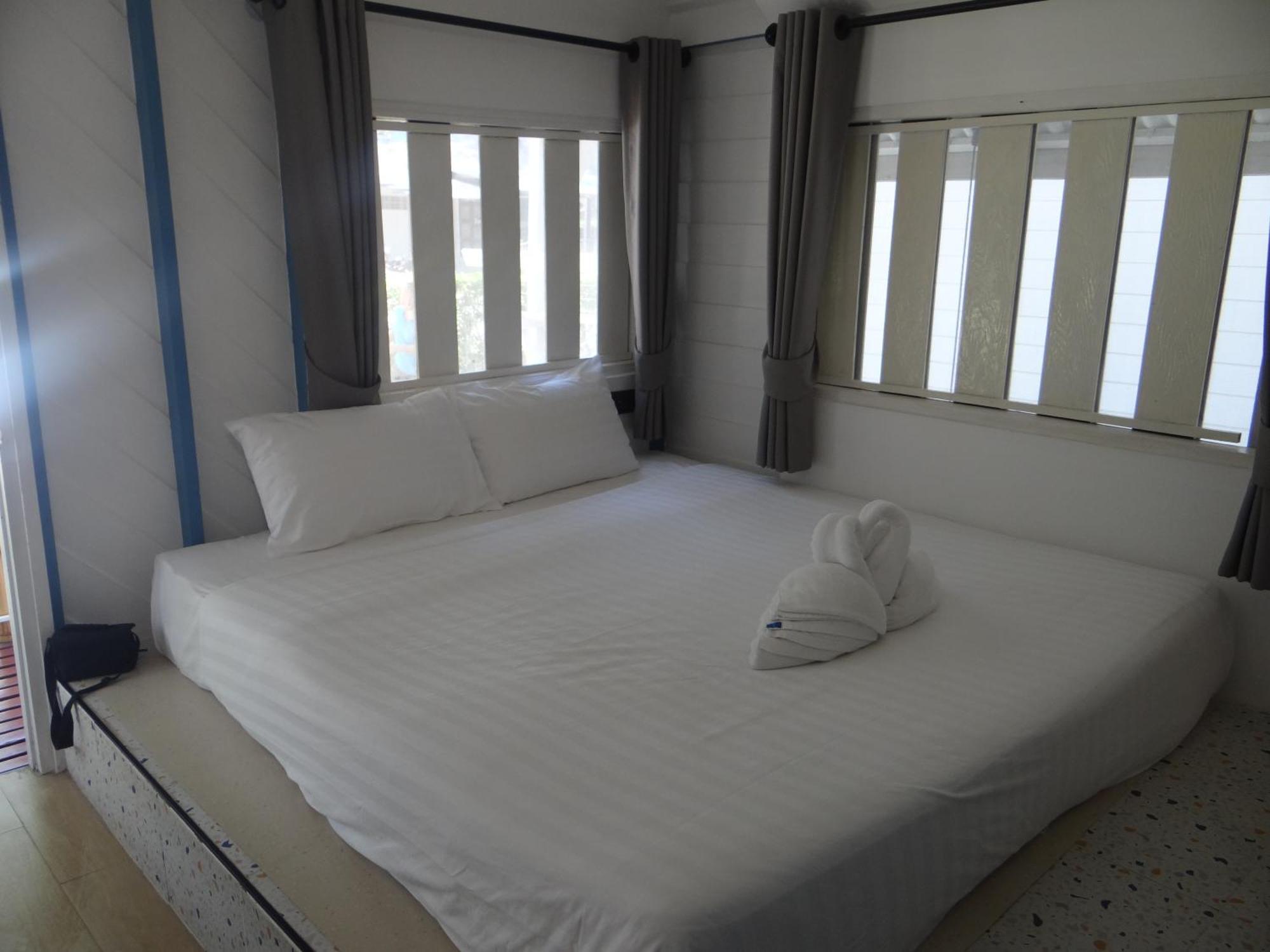 Pan Beachfront Resort Krabi Klong Muang Beach Exterior photo